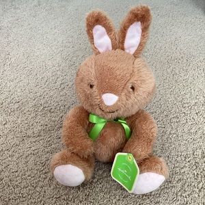 3/$15 🛍️ NWT Hallmark Brown Easter Bunny | rabbit stuffed animal | green gift